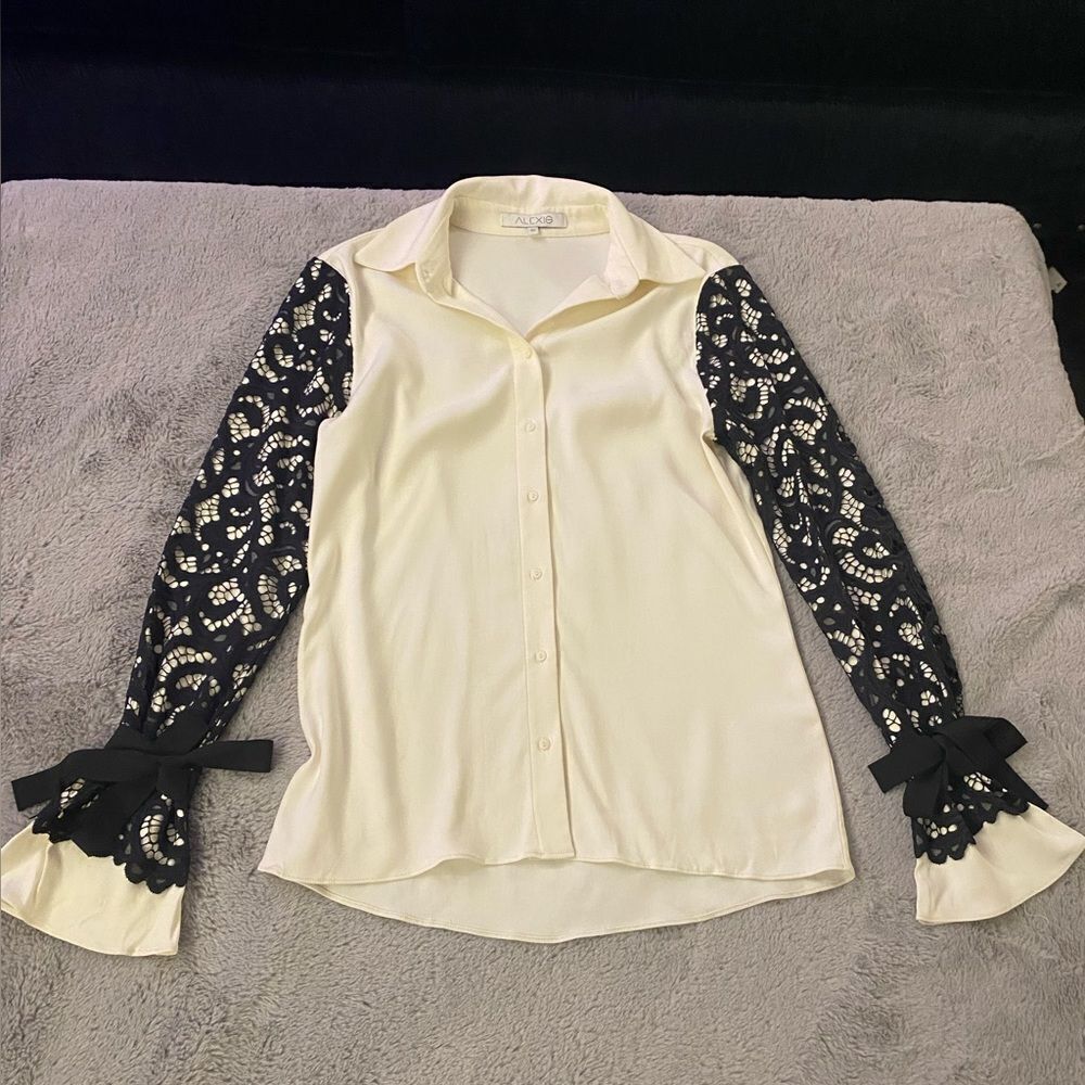 Alexis lace sleeve blouse, S